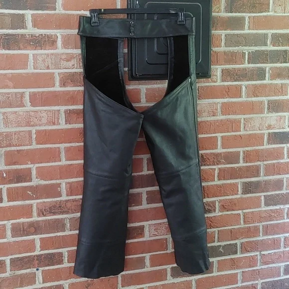 Harley-Davidson Black Leather Stock Riding Chaps - Picture 2 of 10